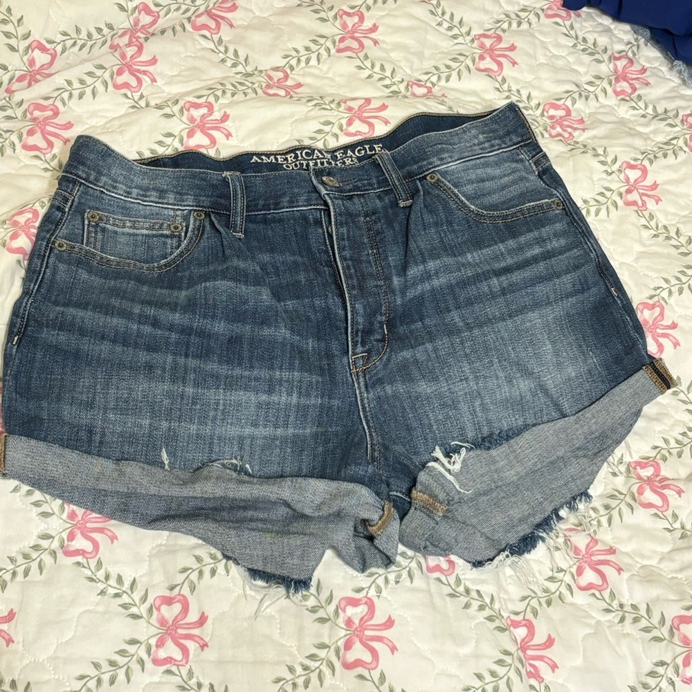 American Eagle vintage high rise festival shorts